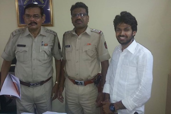 ACP Ramdas Gaikwad (first from left) and Sr PI Suresh Sakpal (middle)